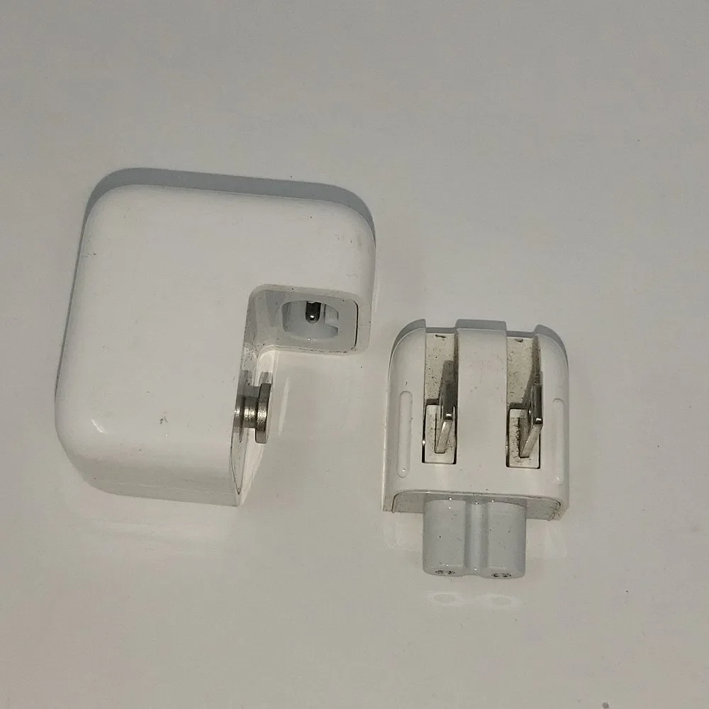 12 Watt 2.4 AMP Wall Charger for iPad for full size iPads 2,3,4, or 5 plus Air 1